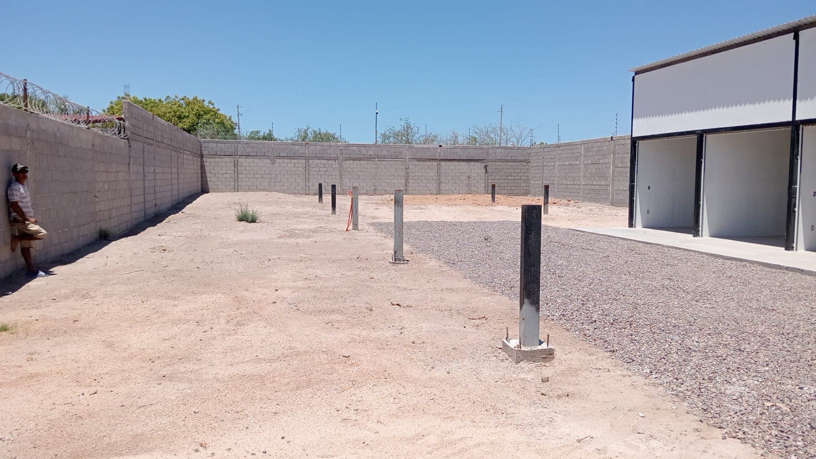 Espacio disponible para resguardo de vehículos dentro del predio de Bodegas Avita en El Centenario, La Paz
